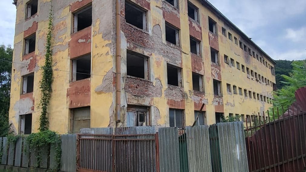 Polyfunkčná budova, 36ár.pozemok, Nižná Slaná, okres Rožňava
