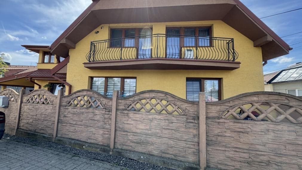 ID-3969 Poschodový rodinný dom MICHALOVCE – NA PREDAJ