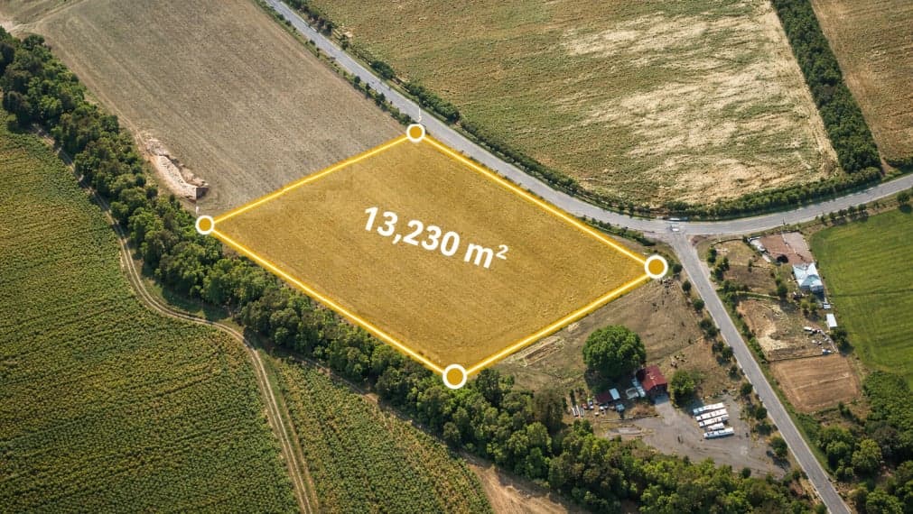 ID-3383 ROZĽAHLÝ INVESTIČNÝ POZEMOK – TOVARNÉ