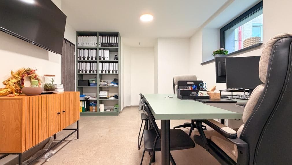 Predaj | Kancelárske priestory 75 m² | ROI 8,6% | Centrum – fotka 2