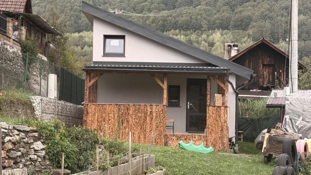 ID-4424 Na predaj moderný 3-izbový drevodom pod lesom – Gelnica, Mária Huta