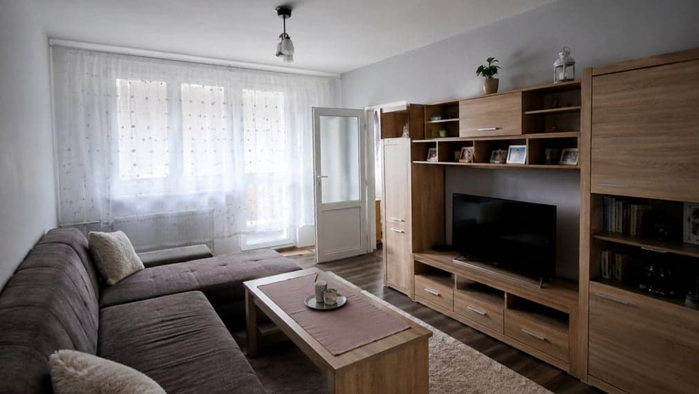 ID-4551 NA PREDAJ 2-izbový byt - STROPKOV