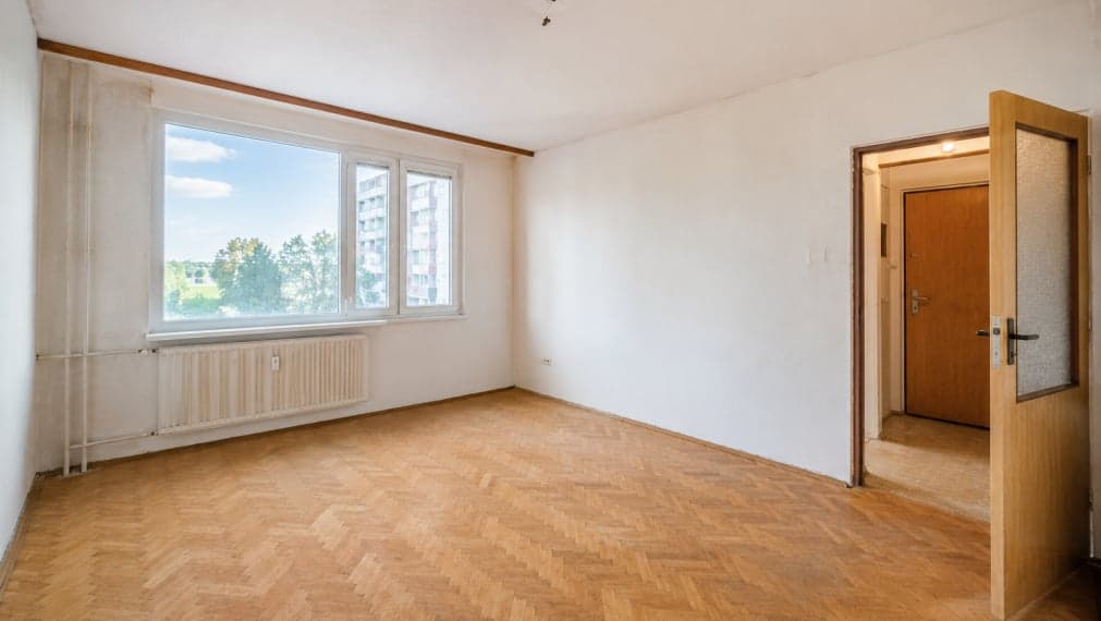 ID-4564 NA PREDAJ 1-izbový byt na rekonštrukciu VRANOV NAD TOPĽOU