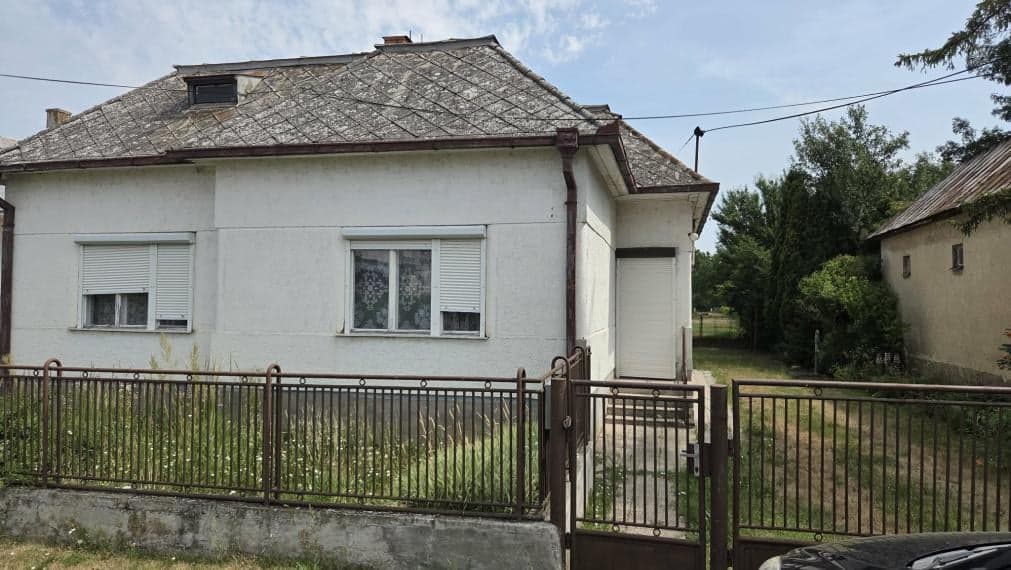 ID-3026 NA PREDAJ Rodinný dom v obci BUDKOVCE