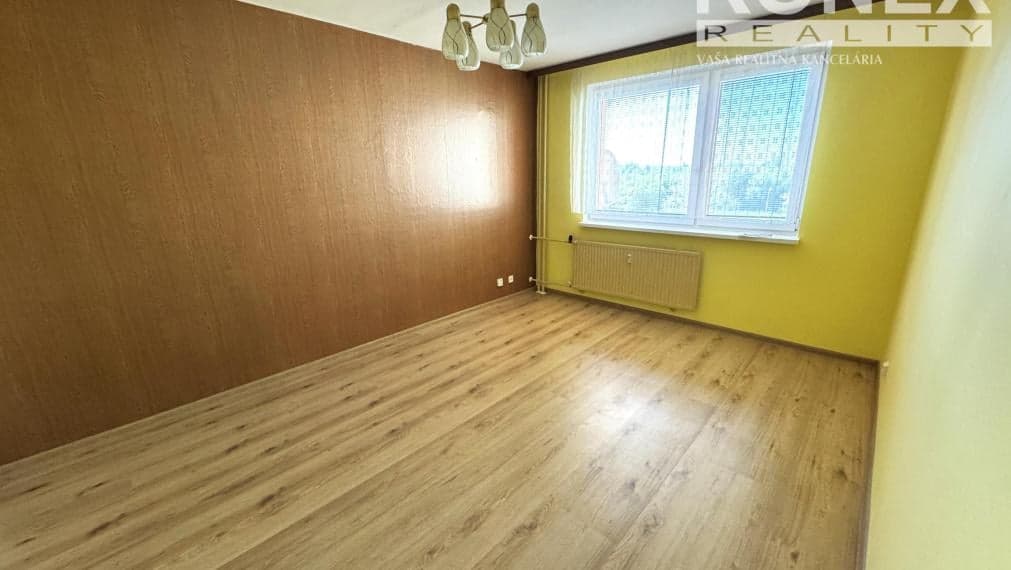 ID-4607 NA PREDAJ 3-izbový byt na rekonštrukciu – VRANOV n/T