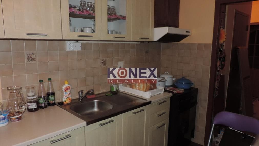 ID-4610 NA PREDAJ 4-izbový byt v centre Sečoviec