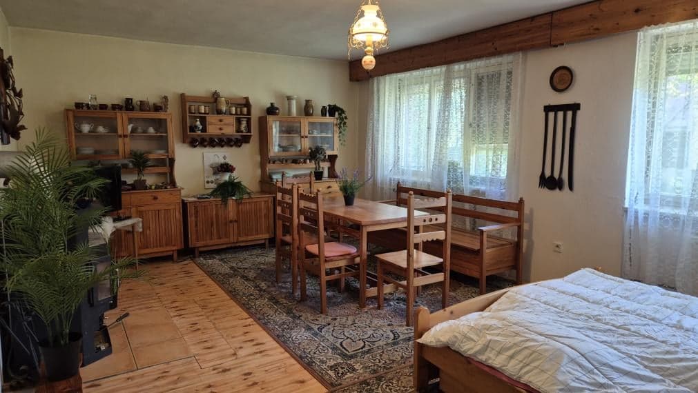 REZERVOVANÉ -Výnimočný 6 izbový rodinný dom Kolónia Hviezda - Martin – fotka 2
