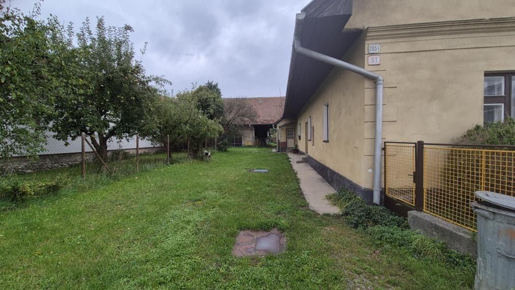 Predaj staršieho rodinného domu s veľkým pozemkom na začiatku Priekopy v Martine – fotka 2