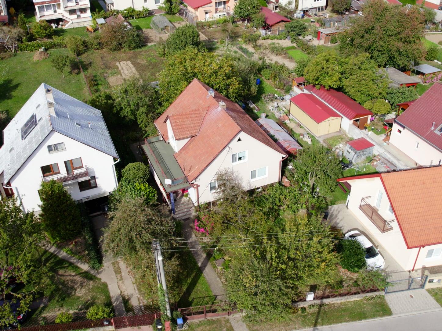 Na predaj rodinný dom s pekným pozemkom - Dubnica nad Váhom